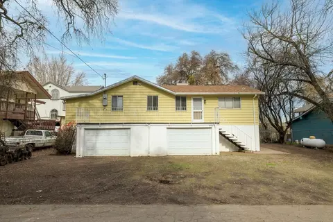 943 E Willow Ave, Manteca, CA 95337 photo 1