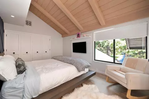 Bedroom - 50 Covered Bridge Rd, Carmichael, CA 95608 photo 8 of 9