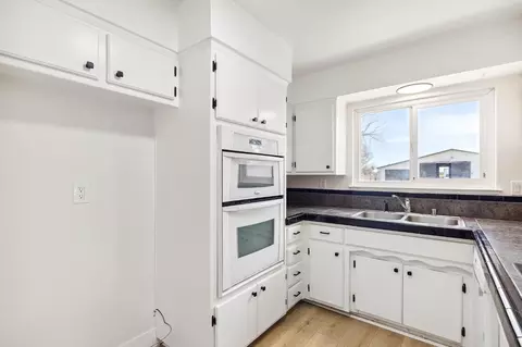 Kitchen - 8536 El Verano Ave, Elverta, CA 95626 photo 4 of 4