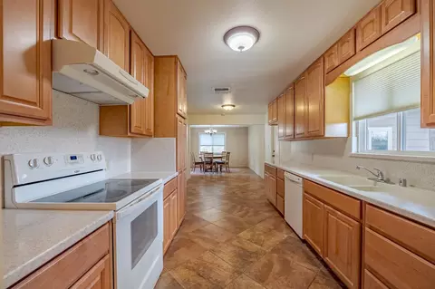 1275 W 25th St, Merced, CA 95340 photo 12