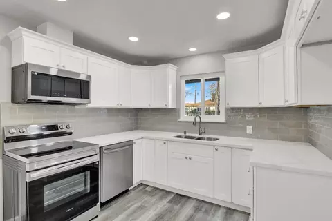1502 Joni Ave, Modesto, CA 95350 photo 2