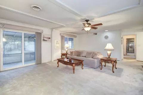 3807 Wingate Dr, Carmichael, CA 95608 photo 4