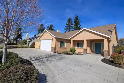 461 E Tuolumne Rd, Turlock, CA 95382 photo 1