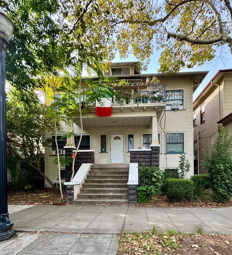 2512 I St, Sacramento, CA 95816