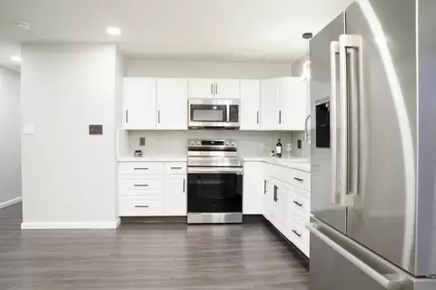 Kitchen - 2045 Trent Dr, Modesto, CA 95350 photo 2 of 3