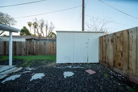 Exterior - 2045 Trent Dr, Modesto, CA 95350 photo 5 of 7