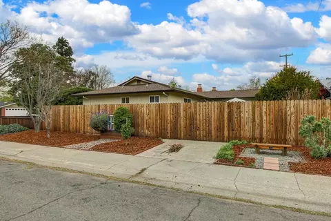 Exterior - 2527 Whittier Dr, Davis, CA 95618 photo 29 of 32