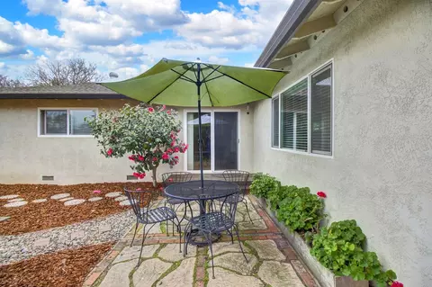 Exterior - 2527 Whittier Dr, Davis, CA 95618 photo 14 of 32