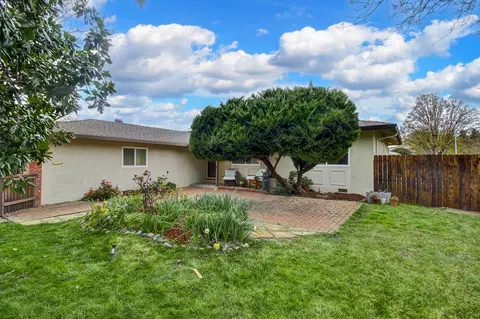 Exterior - 2527 Whittier Dr, Davis, CA 95618 photo 25 of 32