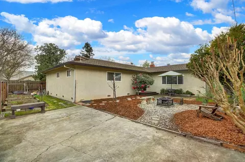 Exterior - 2527 Whittier Dr, Davis, CA 95618 photo 9 of 32