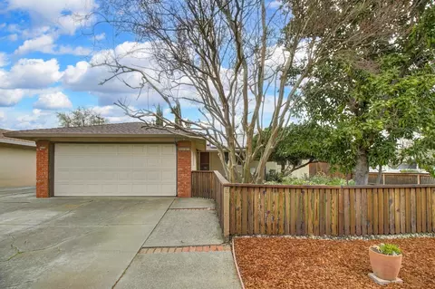 Exterior - 2527 Whittier Dr, Davis, CA 95618 photo 3 of 32