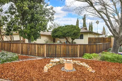 Exterior - 2527 Whittier Dr, Davis, CA 95618 photo 27 of 32
