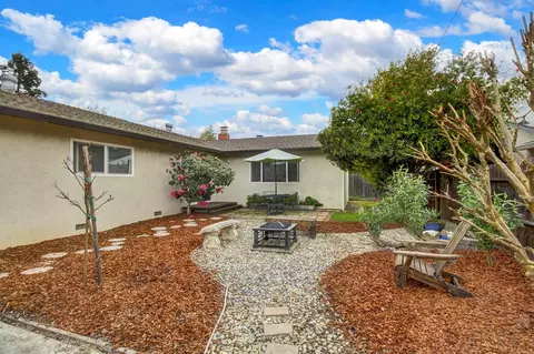 Exterior - 2527 Whittier Dr, Davis, CA 95618 photo 11 of 32