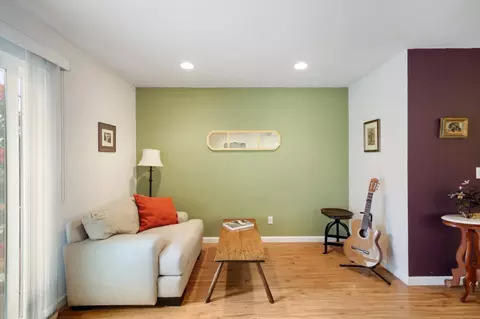 Living - 2527 Whittier Dr, Davis, CA 95618 photo 4 of 10