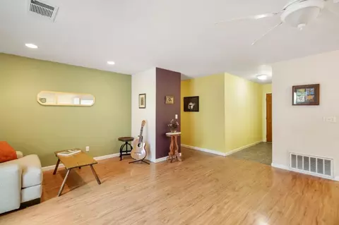 Living - 2527 Whittier Dr, Davis, CA 95618 photo 5 of 10