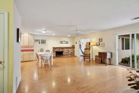 Living - 2527 Whittier Dr, Davis, CA 95618 photo 1 of 10