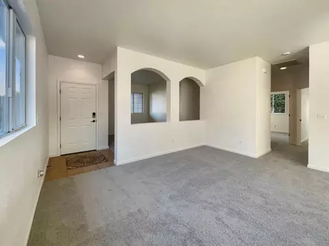 930 Cobden Ct, Galt, CA 95632 photo 3