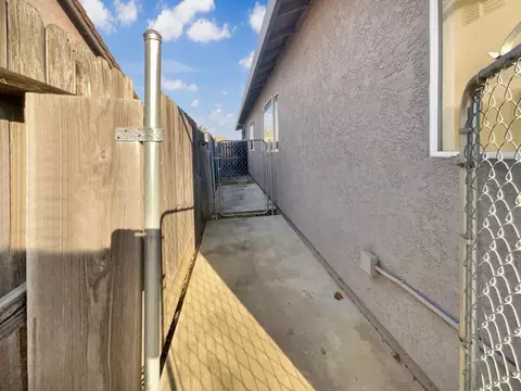 930 Cobden Ct, Galt, CA 95632 photo 34