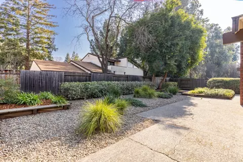 2504 Madrid Ct, Davis, CA 95616 photo 36