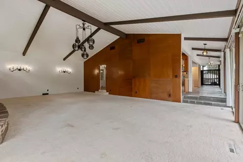Living - 7012 Del Rio Dr, Modesto, CA 95356 photo 5 of 11