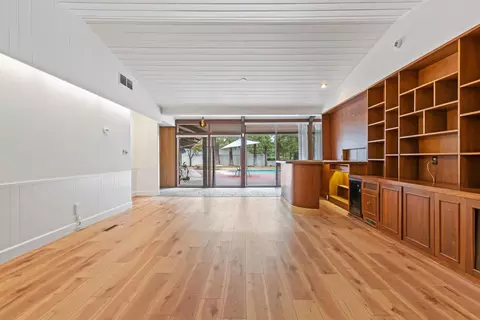 Living - 7012 Del Rio Dr, Modesto, CA 95356 photo 2 of 11
