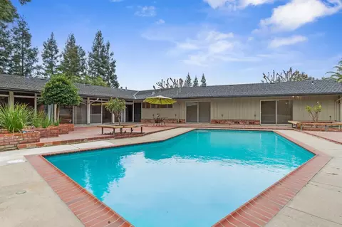Exterior - 7012 Del Rio Dr, Modesto, CA 95356 photo 7 of 15