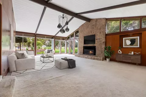 Living - 7012 Del Rio Dr, Modesto, CA 95356 photo 6 of 11