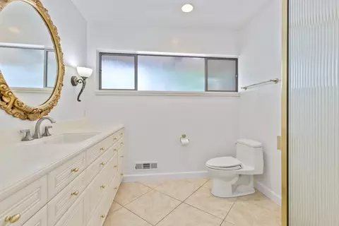 Bath - 7012 Del Rio Dr, Modesto, CA 95356 photo 1 of 4