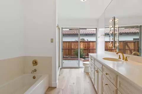 Bath - 7012 Del Rio Dr, Modesto, CA 95356 photo 2 of 4