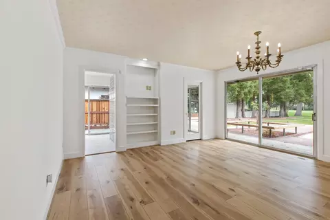 Living - 7012 Del Rio Dr, Modesto, CA 95356 photo 10 of 11