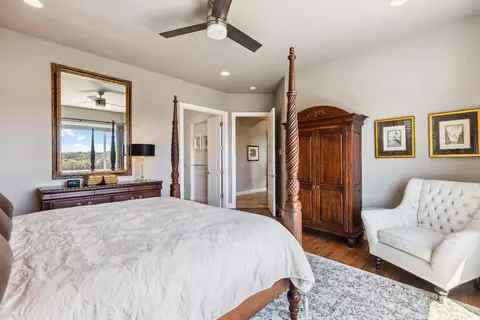 Bedroom - 1480 Ridgeview Cir, Auburn, CA 95603 photo 4 of 4