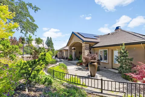 Exterior - 1480 Ridgeview Cir, Auburn, CA 95603 photo 14 of 24