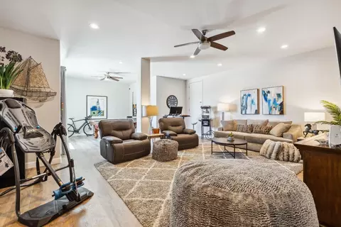 Living - 1480 Ridgeview Cir, Auburn, CA 95603 photo 1 of 4