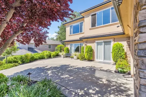 Exterior - 1480 Ridgeview Cir, Auburn, CA 95603 photo 6 of 24