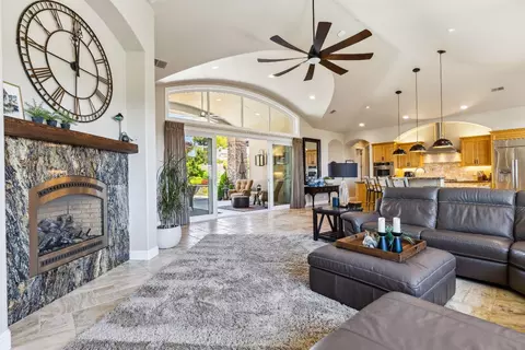 Living - 1480 Ridgeview Cir, Auburn, CA 95603 photo 4 of 4