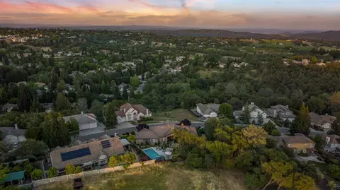 View/Area - 1480 Ridgeview Cir, Auburn, CA 95603 photo 2 of 4