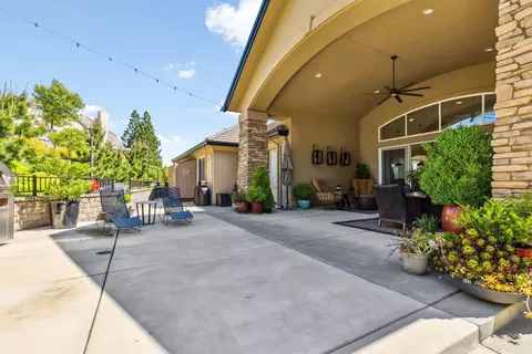 Exterior - 1480 Ridgeview Cir, Auburn, CA 95603 photo 9 of 24