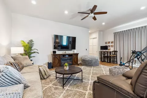 Living - 1480 Ridgeview Cir, Auburn, CA 95603 photo 2 of 4