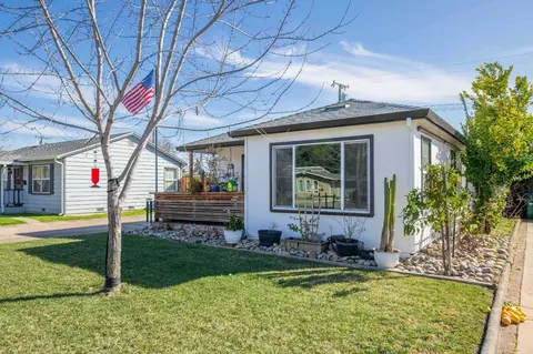 600 Tamarack Dr, Lodi, CA 95240 photo 4