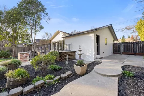 Exterior - 6616 Landis Ave, Carmichael, CA 95608 photo 12 of 15