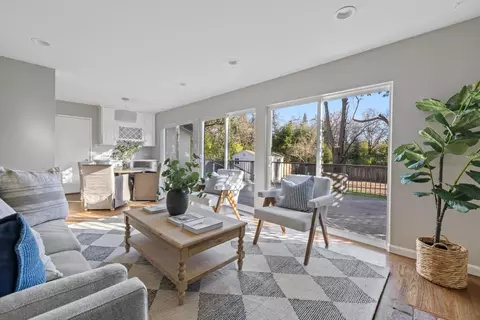 Living - 6616 Landis Ave, Carmichael, CA 95608 photo 2 of 2