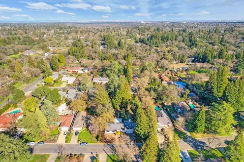 View/Area - 3318 Deodar St, Carmichael, CA 95608 photo 2 of 4