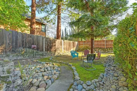 Exterior - 3318 Deodar St, Carmichael, CA 95608 photo 11 of 14