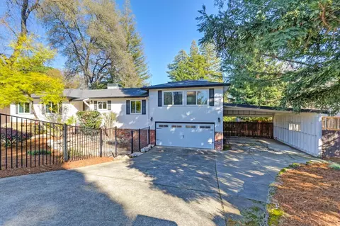 Exterior - 3318 Deodar St, Carmichael, CA 95608 photo 3 of 14