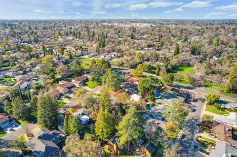 View/Area - 3318 Deodar St, Carmichael, CA 95608 photo 3 of 4