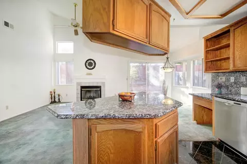 Kitchen - 8271 Dalkeith Way, Antelope, CA 95843 photo 5 of 7