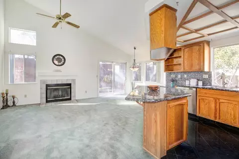 Living - 8271 Dalkeith Way, Antelope, CA 95843 photo 8 of 10