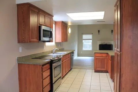 Kitchen - 3104 Golden Eagle Ln, Modesto, CA 95356 photo 1 of 2