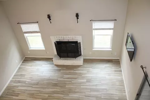 Living - 3104 Golden Eagle Ln, Modesto, CA 95356 photo 4 of 4