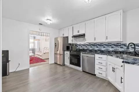 Kitchen - 2101 Sharon Way, Modesto, CA 95350 photo 1 of 2